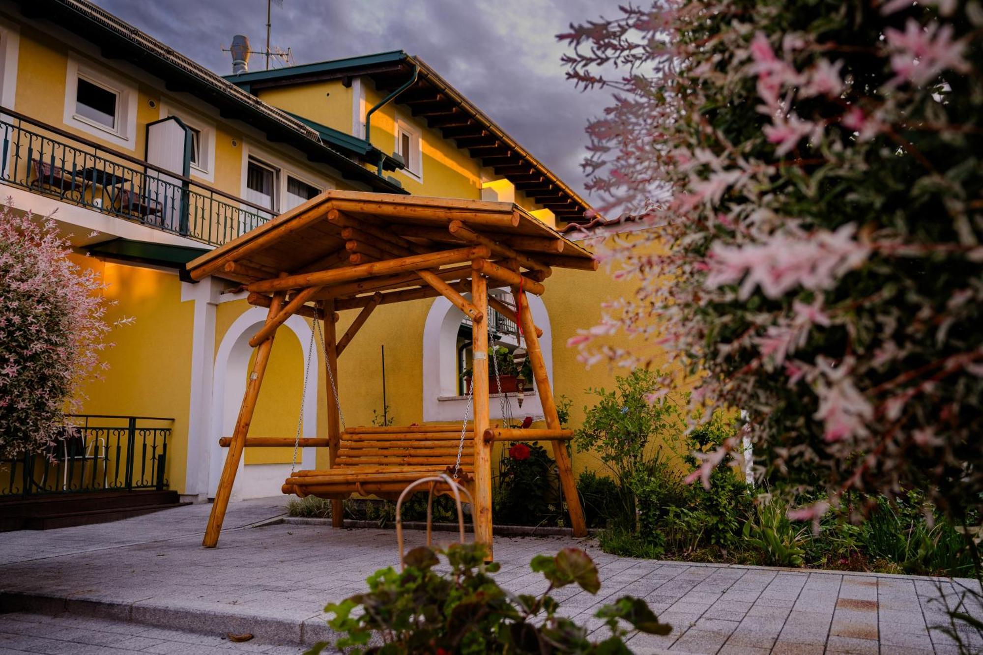 Pension Baumgartner-Berghof Obernberg am Inn エクステリア 写真